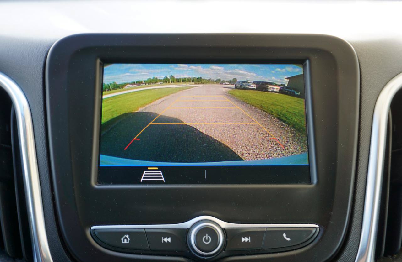 Used 2021 Chevrolet Equinox LT AWD/4WD image 12