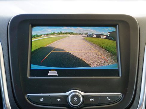 Used 2021 Chevrolet Equinox LT AWD/4WD image 12