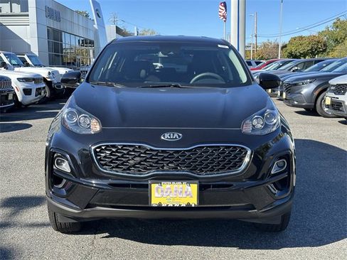 Used 2022 Kia Sportage LX image 2