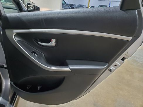 Used 2014 Hyundai Elantra GT w/ Option Group 03 image 22