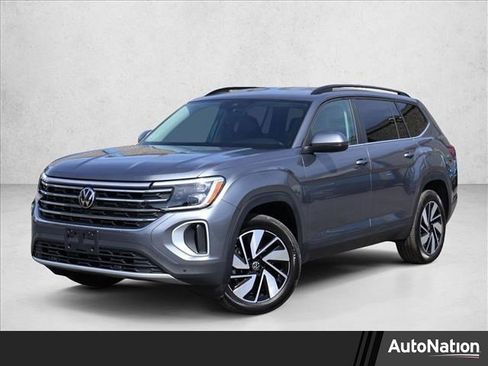 Used 2024 Volkswagen Atlas SE AWD/4WD image 1