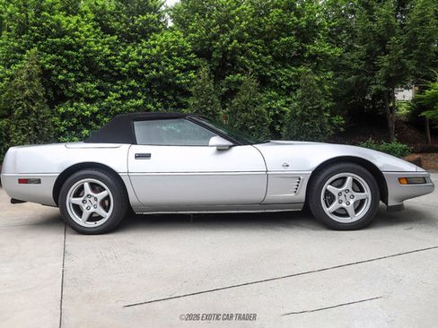Used 1996 Chevrolet Corvette Convertible RWD image 20
