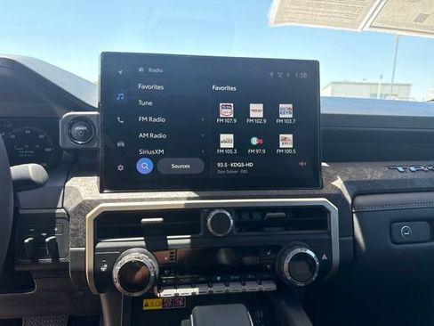 Used 2026 Toyota Tacoma Limited AWD/4WD image 15