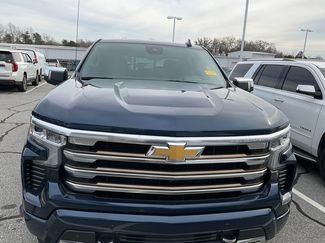 Used 2022 Chevrolet Silverado 1500 High Country w/ Technology Package video 2