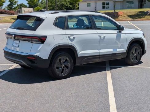 New 2026 Volkswagen Taos S FWD image 4