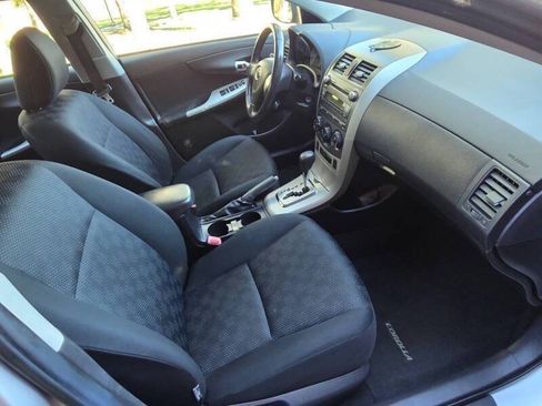 Used 2010 Toyota Corolla S FWD image 11
