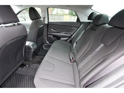 Certified 2022 Hyundai Elantra SEL w/ Convenience + Premium Package FWD image 14