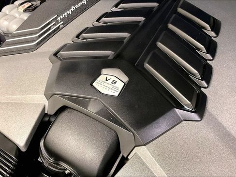 Used 2022 Lamborghini Urus AWD/4WD image 16