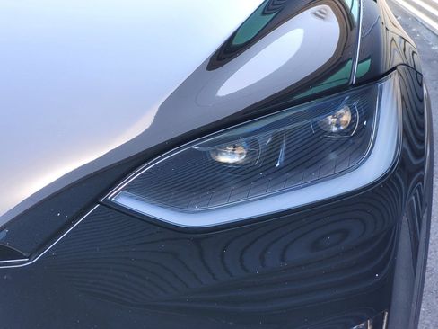 Used 2024 Tesla Model X AWD/4WD image 12