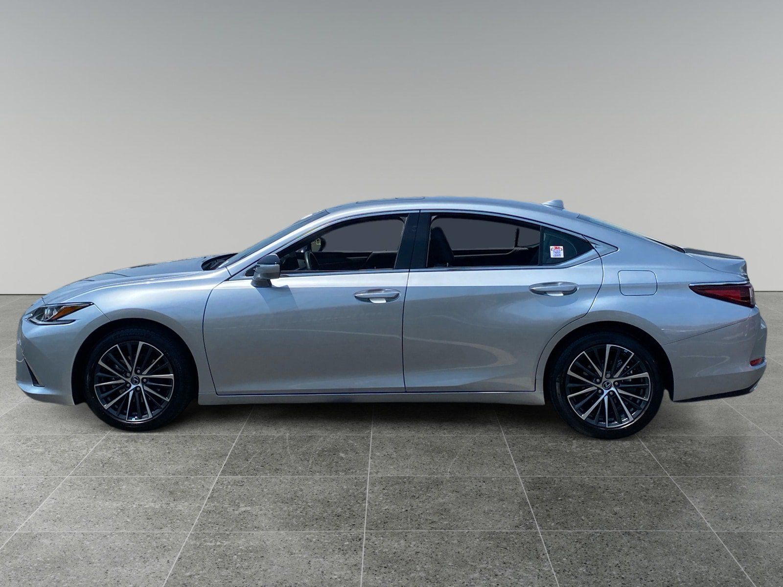 Used 2023 Lexus ES 350 w/ Premium Package FWD image 2