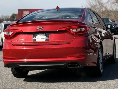 Used 2017 Hyundai Sonata SE image 5