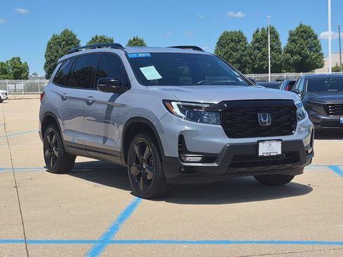 Used 2022 Honda Passport Elite image 4