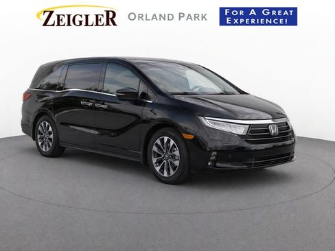 Used 2024 Honda Odyssey EX-L image 1