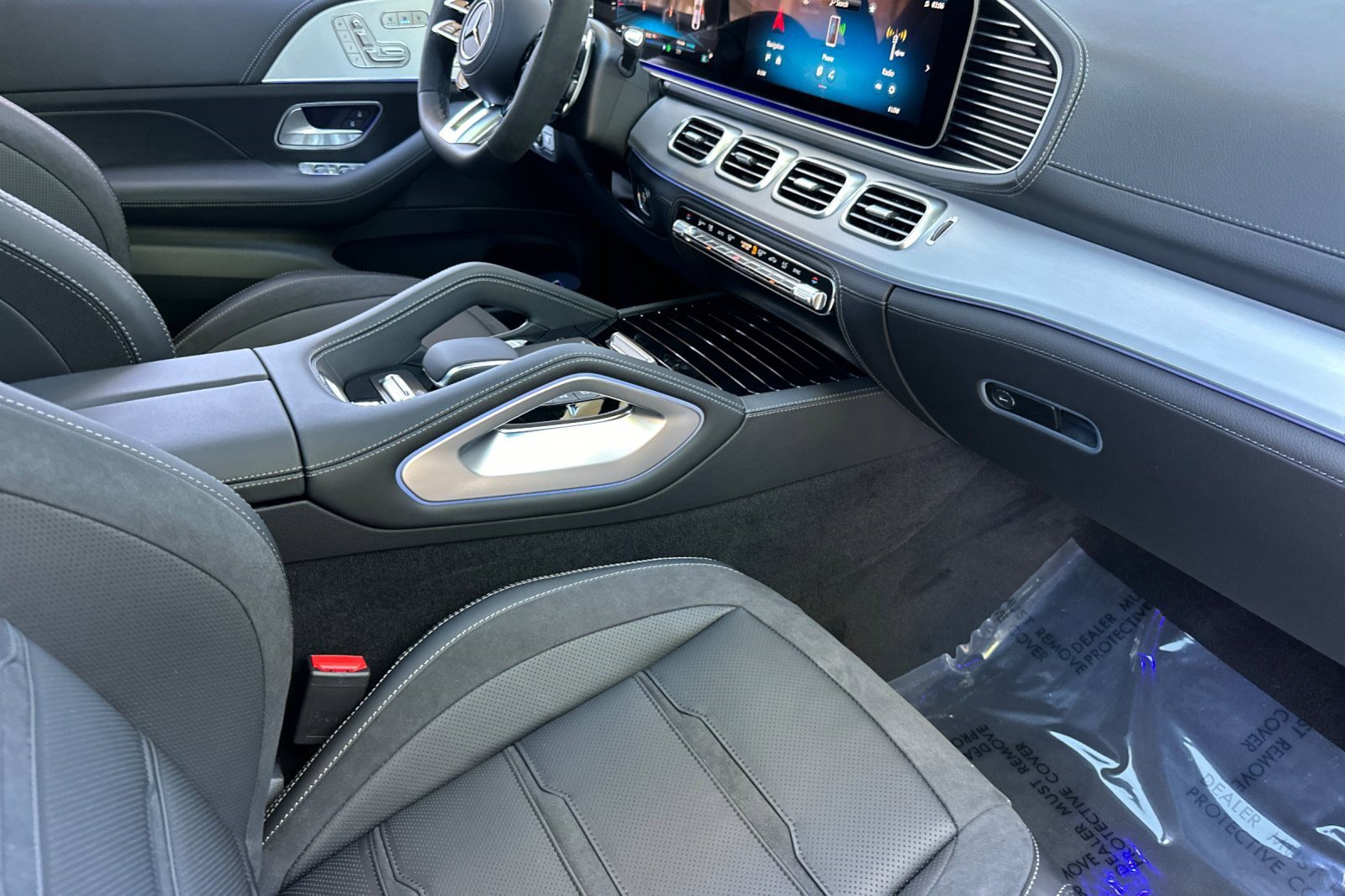 New 2026 Mercedes-Benz GLE 53 AMG 4MATIC Coupe image 27