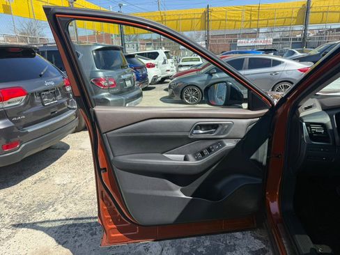 Used 2023 Nissan Rogue Platinum w/ Platinum Premium Package image 21