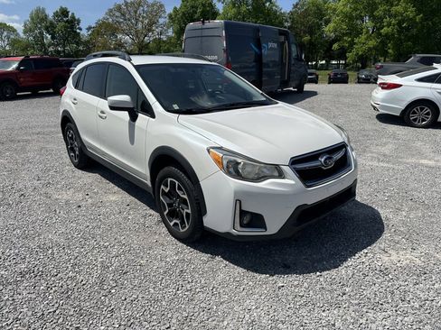 Used 2016 Subaru Crosstrek 2.0i Premium image 3