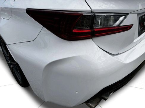 Used 2017 Lexus RC F image 15