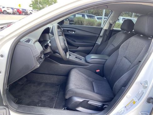 Used 2023 Honda Accord LX image 34