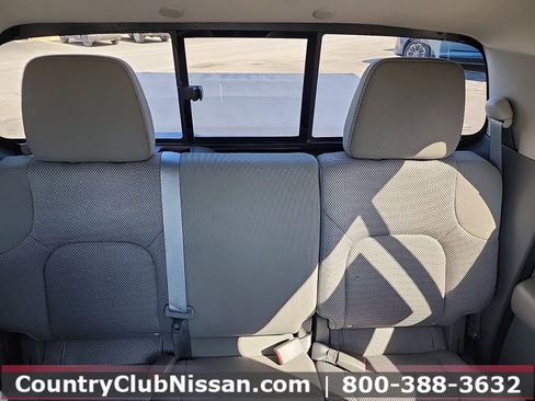 Used 2018 Nissan Frontier SV image 21