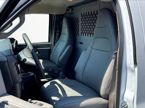 New 2025 Chevrolet Express 3500 w/ Driver Convenience Package RWD image 10