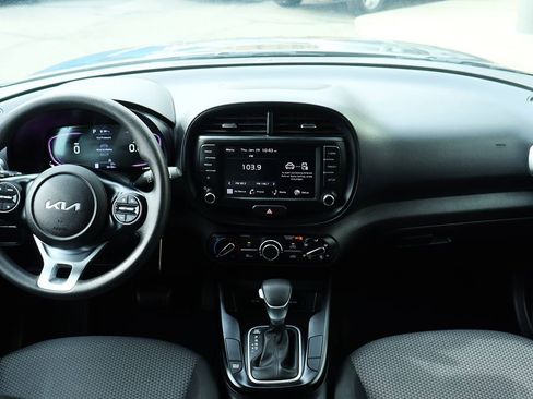 Used 2024 Kia Soul LX w/ Option Group 015 image 32