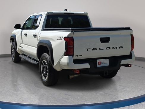 Certified 2024 Toyota Tacoma TRD Off-Road AWD/4WD image 7