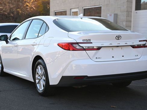 Used 2025 Toyota Camry LE image 4
