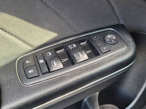 Used 2017 Dodge Charger R/T w/ Navigation & Travel Group image 17