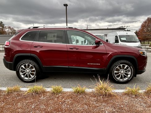 Used 2020 Jeep Cherokee Latitude Plus w/ Cold Weather Group AWD/4WD image 15