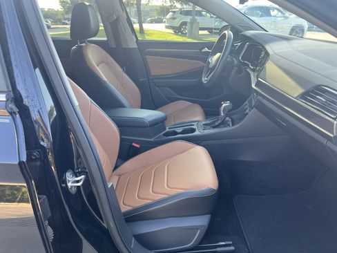 Used 2022 Volkswagen Jetta SEL FWD image 27