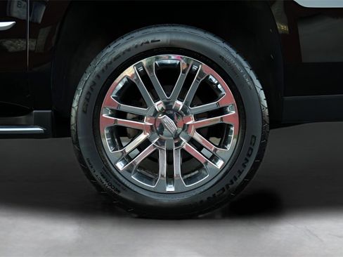 Used 2020 Cadillac Escalade ESV 4WD image 15