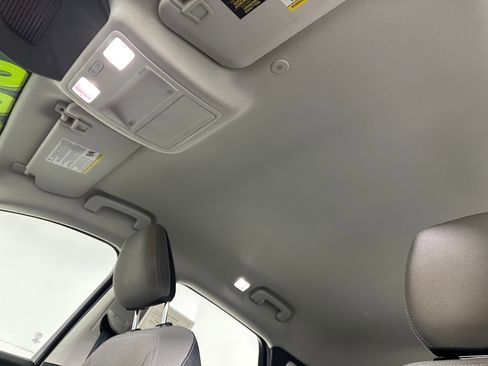 Used 2022 Ford Escape S image 14