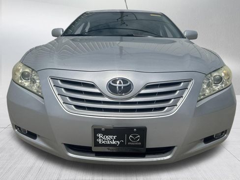 Used 2007 Toyota Camry LE FWD image 2