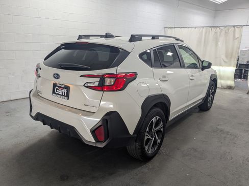 Used 2025 Subaru Crosstrek 2.5i Premium AWD/4WD image 7