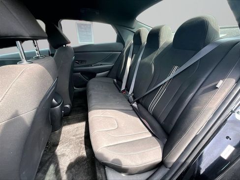Used 2025 Hyundai Elantra Sport FWD image 23