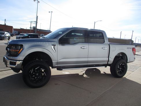 Used 2025 Ford F150 XLT w/ Equipment Group 301A Standard image 4