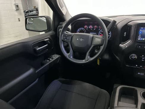 Used 2021 Chevrolet Silverado 1500 Custom Trail Boss w/ LPO, Dark Essentials Package AWD/4WD image 12