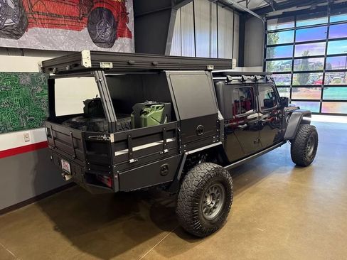 Used 2023 Jeep Gladiator Rubicon w/ Cold Weather Group AWD/4WD image 35