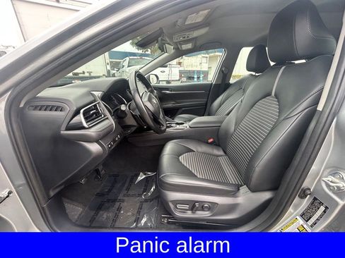 Used 2024 Toyota Camry SE image 9