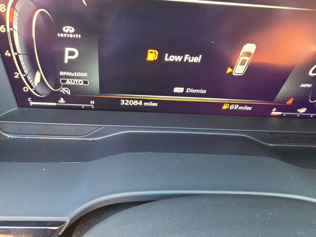 Used 2023 INFINITI QX60 Sensory w/ Vision Package AWD/4WD image 18