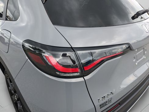 Used 2024 Honda HR-V Sport image 38