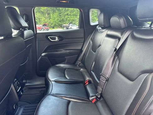 Used 2022 Jeep Compass Limited AWD/4WD image 17