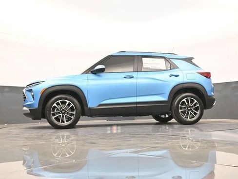 New 2026 Chevrolet TrailBlazer LT w/ Convenience Package FWD image 58