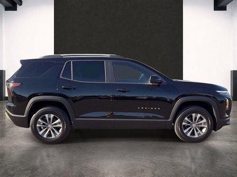 Used 2025 Chevrolet Equinox LT w/ Convenience Package II FWD image 5