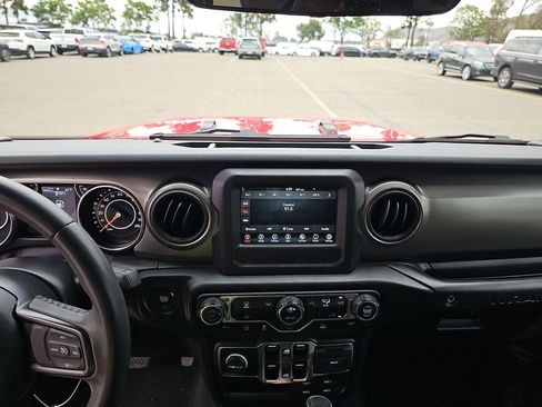 Used 2023 Jeep Wrangler Sport S AWD/4WD image 6