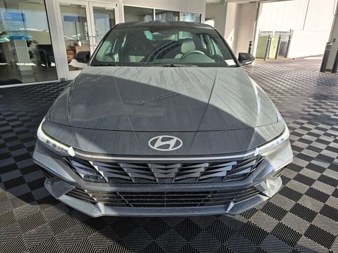 New 2026 Hyundai Elantra Sport image 9