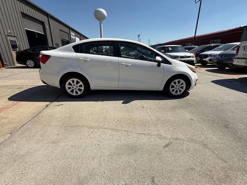 Used 2015 Kia Rio LX image 4