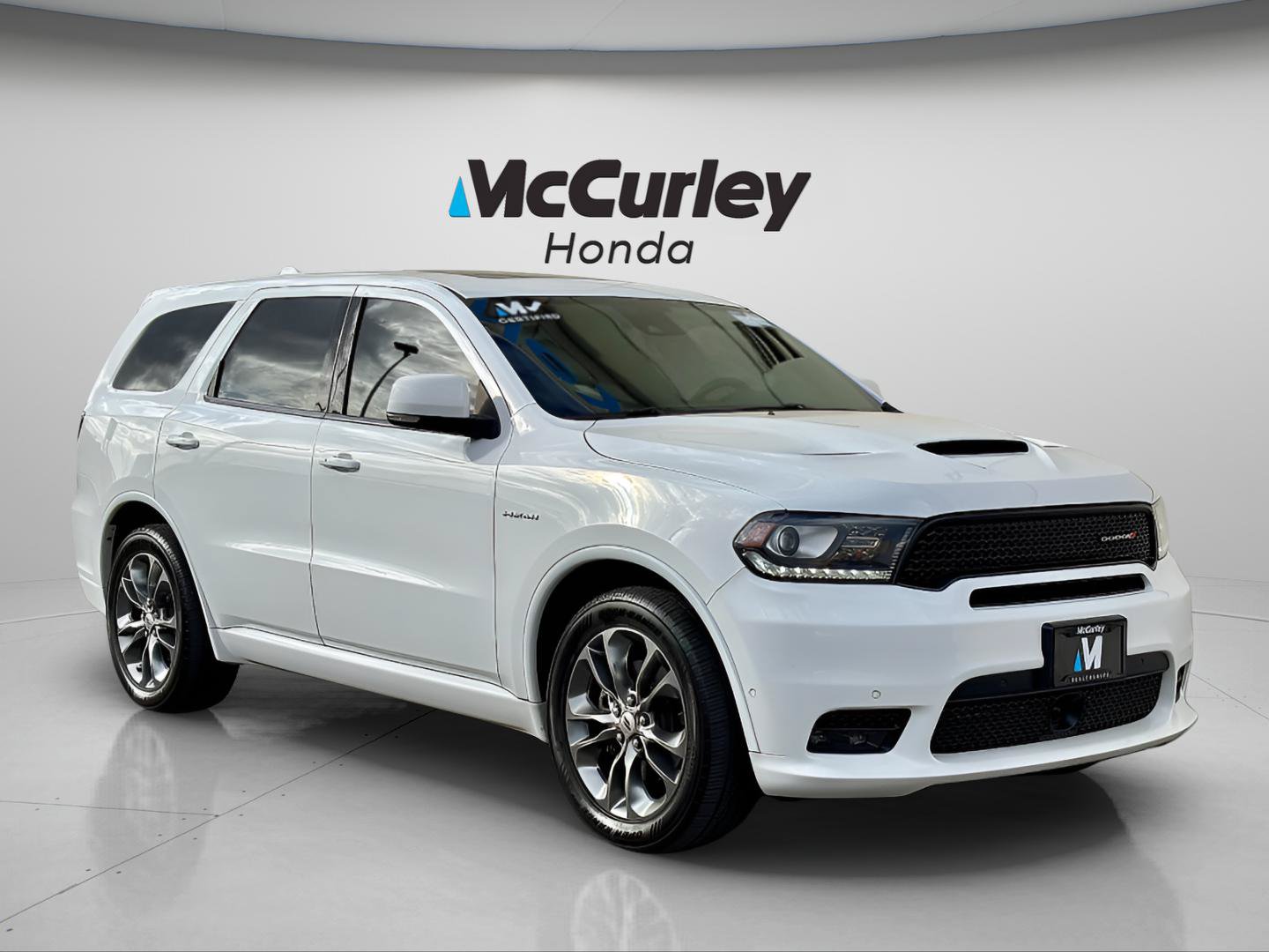 Used 2020 Dodge Durango R/T w/ Technology Group AWD/4WD image 1