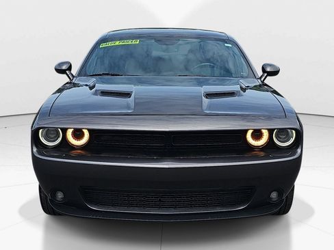 Used 2019 Dodge Challenger SXT w/ Blacktop Package RWD image 9