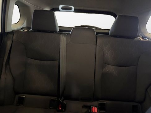 Used 2023 Toyota Corolla Cross LE image 15